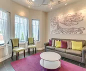 Aspenwood Manor- Modern 2bed/1ba Luxury Condo -(City Lights)