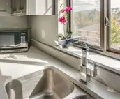 Aspenwood Manor- Modern 2bed/1ba Luxury Condo -(City Lights)