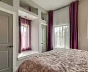 Aspenwood Manor- Modern 2bed/1ba Luxury Condo -(City Lights)