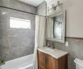 Aspenwood Manor- Magnificent and Luxurious Vienna-inspired condo!