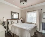 Aspenwood Manor- Magnificent and Luxurious Vienna-inspired condo!