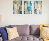 Frontdesk | 1BR Apt By Louisville Slugger Field