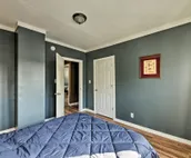 The Junction: Victorian Home in Quaint Fortville!