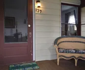 Bright and Cool Powell Apartment with patio and Air Conditioning.
