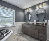 JustLikeHome OKC-50th Street Luxury Stay for up to 14