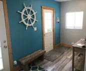 Penthouse on the lake, walking distance from Indiana Beach