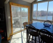 Penthouse on the lake, walking distance from Indiana Beach