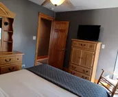 Penthouse on the lake, walking distance from Indiana Beach