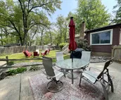 *EXTRA CLEAN*Renovated 2019 + Brand New Furniture! Open Plan & Short Walk to ND!