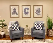 *EXTRA CLEAN*Renovated 2019 + Brand New Furniture! Open Plan & Short Walk to ND!