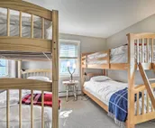 West Dover Townhouse w/ Deck, Grill & Amenities!