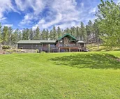 Home w/ Hot Tub+Pond, 15 Mi to Custer St Park