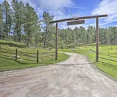 Home w/ Hot Tub+Pond, 15 Mi to Custer St Park