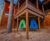 Shooting Star: Sleeps 14 + Loft Game Room, Pet Friendly with Doggy Nook