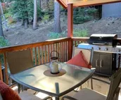 YoBee! Heart of Yosemite. Homey Studio. Reservations + Breakfast included ~U1