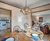 Suburban Gem w/Yard+Deck 5Mi from Dtwn Rochester!