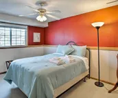 Suburban Gem w/Yard+Deck 5Mi from Dtwn Rochester!