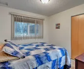 Fairbanks Alaskan Abode ~ 1 Mile to Pioneer Park!