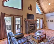 Cabin w/ On-Site Trails - 15 Miles to Mt Rushmore!