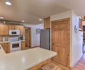 Cabin w/ On-Site Trails - 15 Miles to Mt Rushmore!