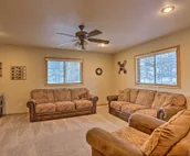 Spacious Retreat w/ Hot Tub: 15 Mi to Mt Rushmore!