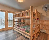 Rustic 3-Story Pittsburg Cabin w/ Lake & Mtn Views