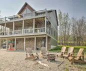 Rustic 3-Story Pittsburg Cabin w/ Lake & Mtn Views