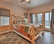 Rustic 3-Story Pittsburg Cabin w/ Lake & Mtn Views