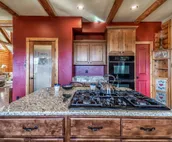 Big Sky, 6 BRs, Hot Tub, Loft, Decks, Gameroom, Sleeps 16