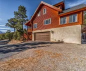 Big Sky, 6 BRs, Hot Tub, Loft, Decks, Gameroom, Sleeps 16