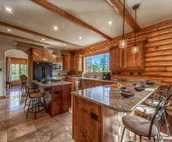 Big Sky, 6 BRs, Hot Tub, Loft, Decks, Gameroom, Sleeps 16