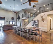 Kansas Hunting Lodge: Pets & Large Groups Welcome!
