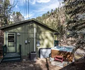 Midtown Riverfront Complex | Hot Tubs, Fireplace!