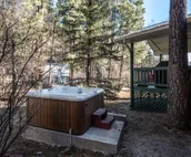 Midtown Riverfront Complex | Hot Tubs, Fireplace!