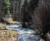 Midtown Riverfront Complex | Hot Tubs, Fireplace!