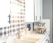 Spacious 2BR Farmhouse with work desk & W/D