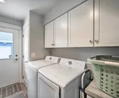 Quiet Home by Dtwn Livingston: Hike, Fish & Ski!