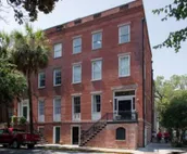 3 Bedroom Penthouse Blocks from the River