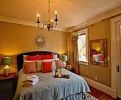 3 Bedroom Penthouse Blocks from the River