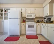 24 Lindsay Lane - A nicely furnished, two bedroom, one level town home in a