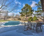 Upscale Home w/ Seasonal Pool Near Historic Rte 66