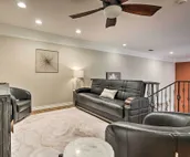 Upscale Home w/ Seasonal Pool Near Historic Rte 66