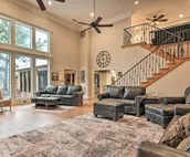 Upscale Home w/ Seasonal Pool Near Historic Rte 66