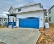 Carlton Landing! Gorgeous Home on Redbud Park