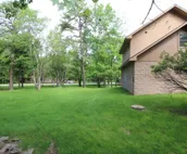 Wooded 1.5 Acre Log Cabin n House: WIFI, Cable, Hot Tub; Pool Table; Game Room