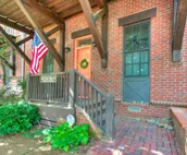 Carlton Landing! Beautiful Townhouse just steps away from the water front.