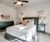 Carlton Landing! Spacious cottage with second story view of Lake Eufaula!
