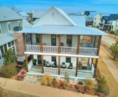 Carlton Landing! Spacious cottage with second story view of Lake Eufaula!