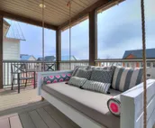 Carlton Landing! Spacious cottage with second story view of Lake Eufaula!