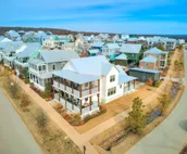 Carlton Landing! Spacious cottage with second story view of Lake Eufaula!